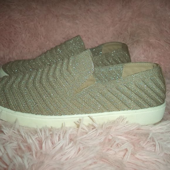 CLIFFS BY WHITE MOUNTAIN TAN WOVEN KNIT SLIP ON SNEAKERS~WOMENS SIZE 8 1/2W - Picture 4 of 8